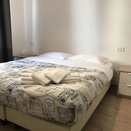 Elite Loreto מלון 3*